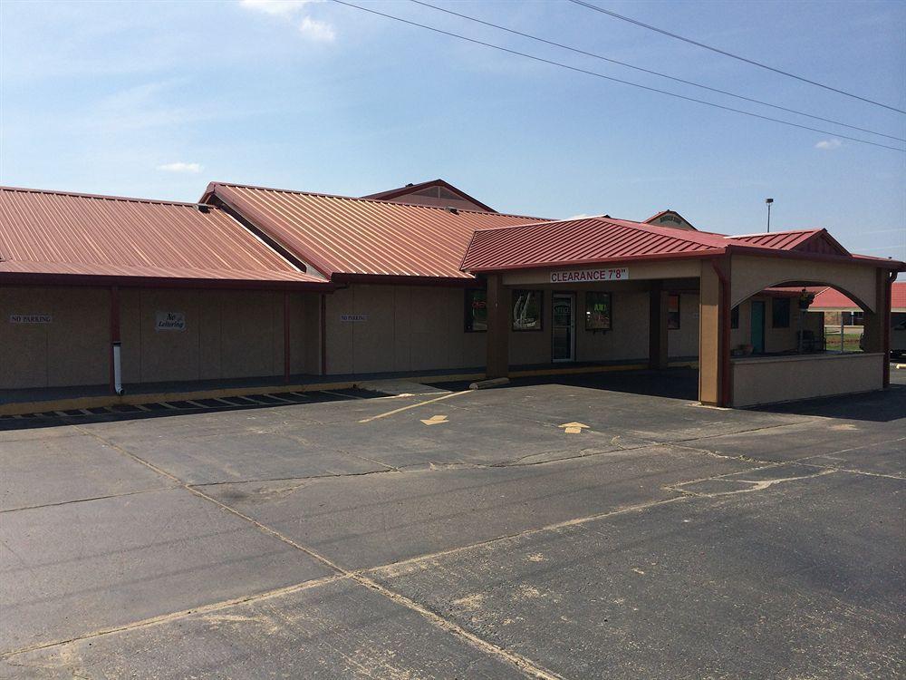Rodeway Inn Broken Bow-Hochatown 外观 照片