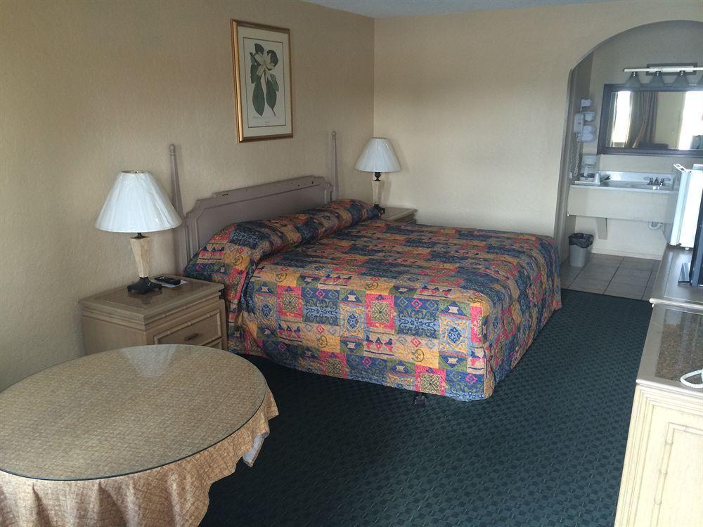 Rodeway Inn Broken Bow-Hochatown 外观 照片